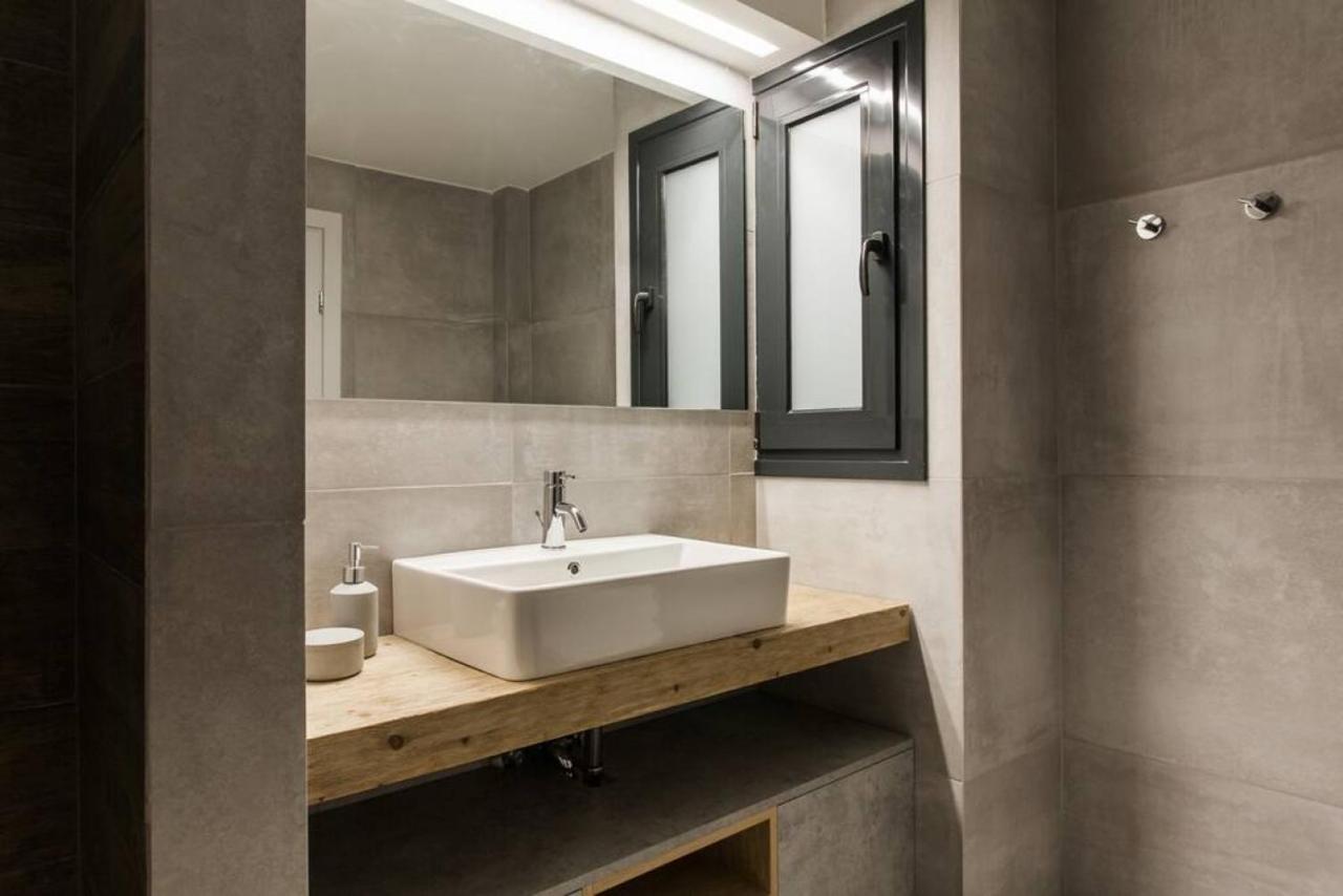 Chic Apartment - Strolling To The Athenian Streets Εξωτερικό φωτογραφία